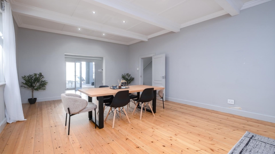 4 Bedroom Property for Sale in Bantry Bay Western Cape